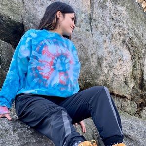 Tie Dye Pinwheel Pullover